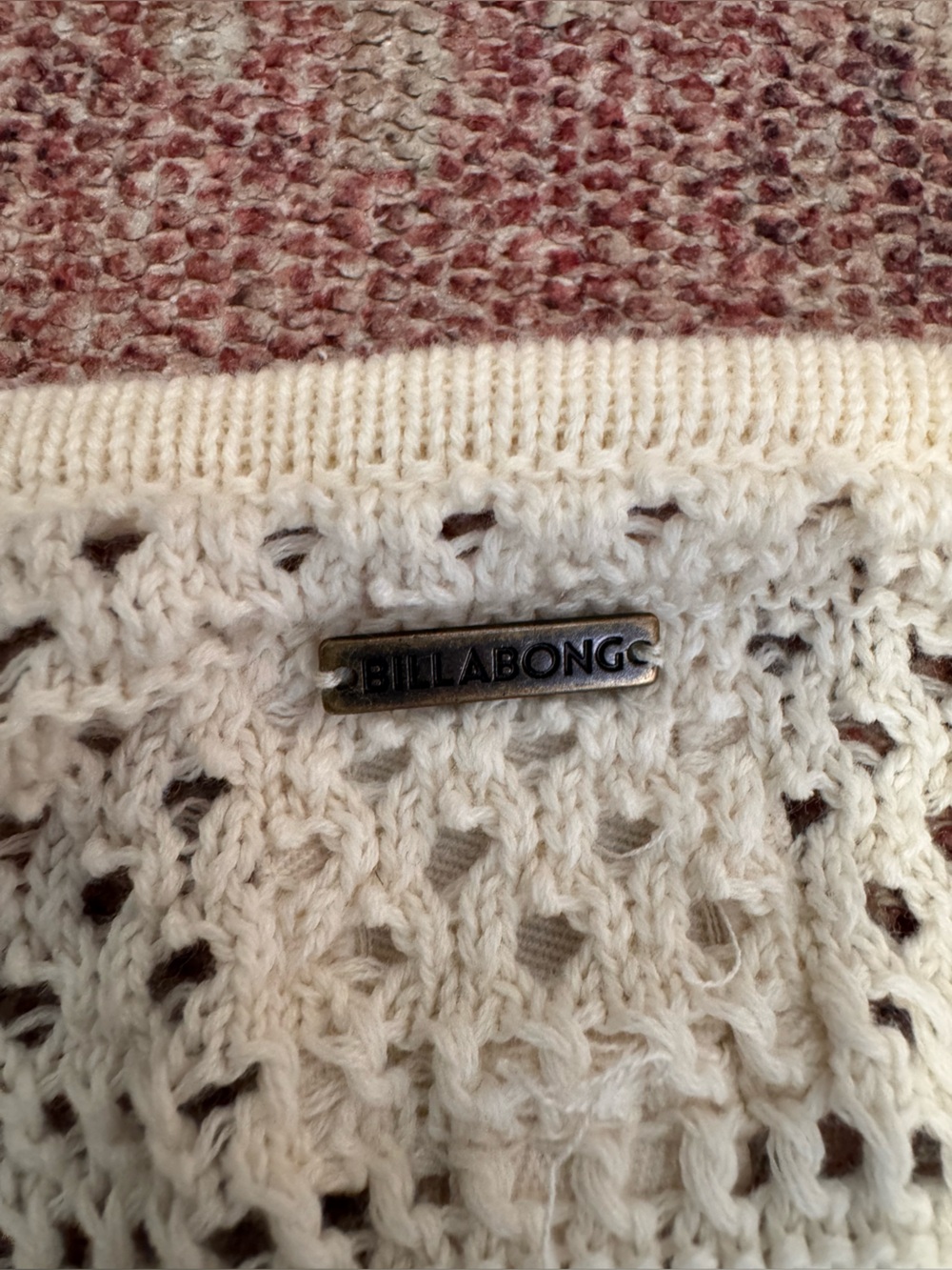 Billabong v neck crochet v neck long sleeve cream sweater sz small like new - Picture 8 of 9